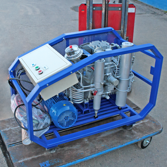 Компрессор высокого давления FROSP КВД 265/300A (380В, 265л/мин, 300бар, 5,5кВт)