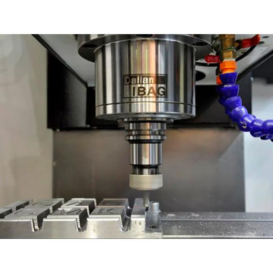 Вертикальный фрезерный обрабатывающий центр DMTG VDF850A